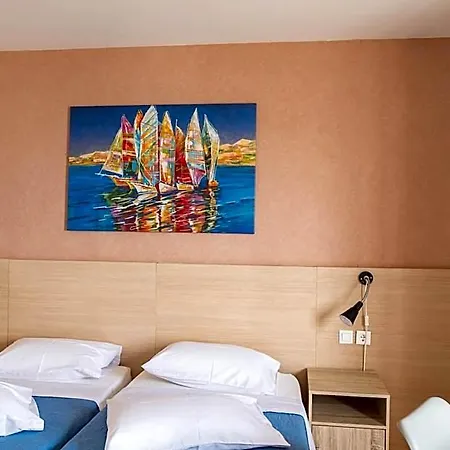Achilleas Hotel
